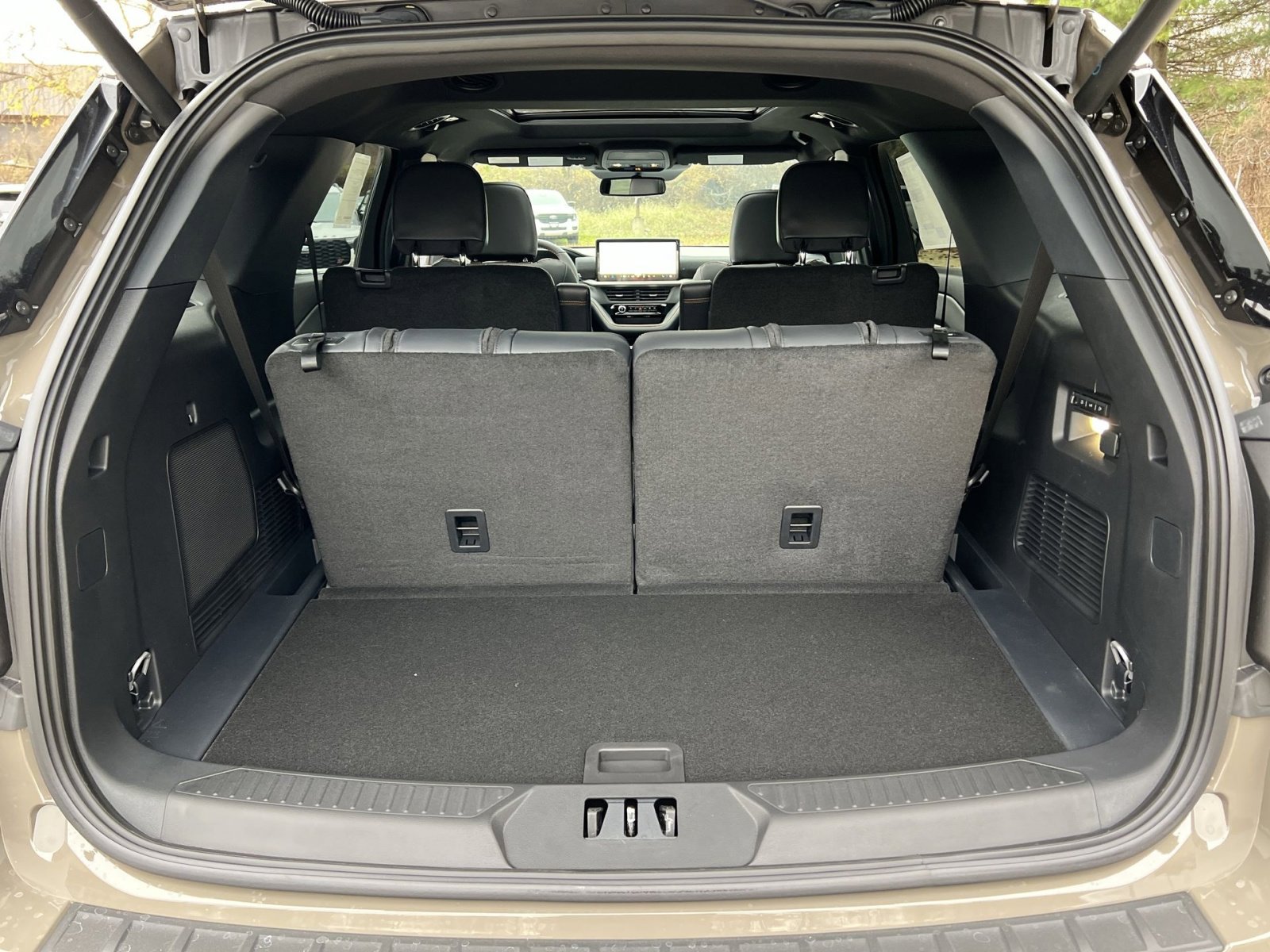New 2026 Ford Explorer Tremor w/ Tremor Ultimate Package image 27