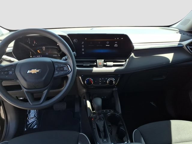 Used 2025 Chevrolet TrailBlazer LT AWD/4WD image 10