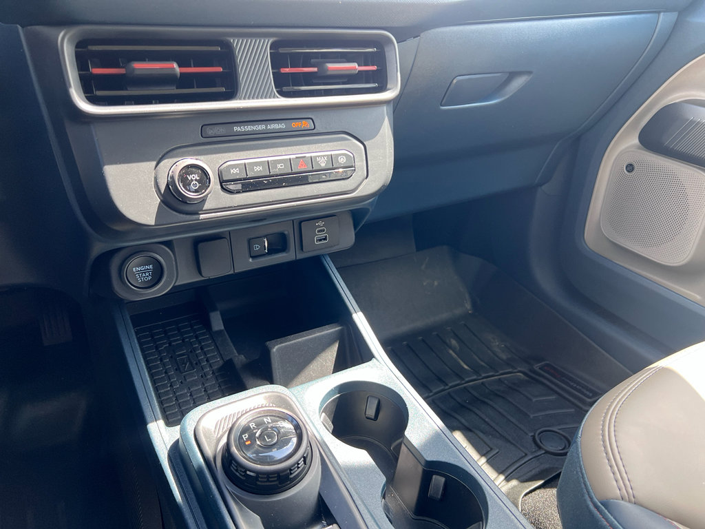 Used 2025 Ford Maverick Lariat image 25