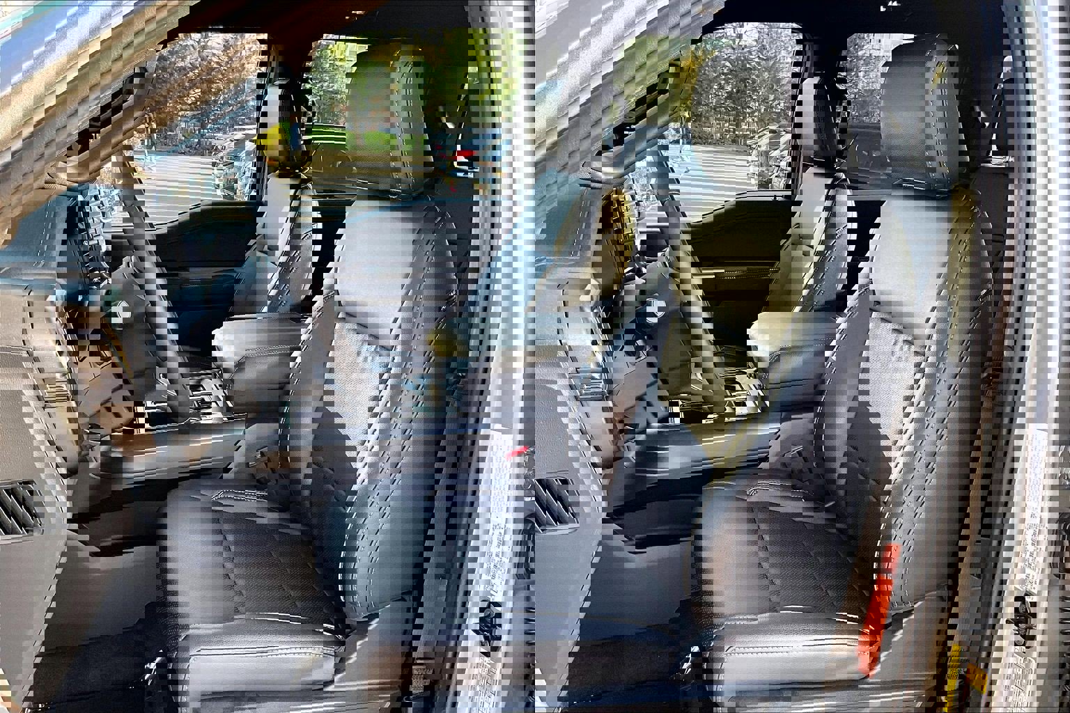 Used 2025 Ford F150 Lariat image 22