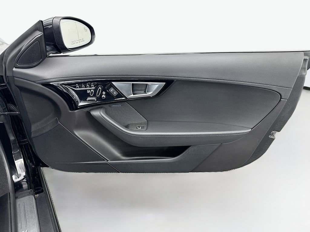 Used 2016 Jaguar F-TYPE Convertible image 20