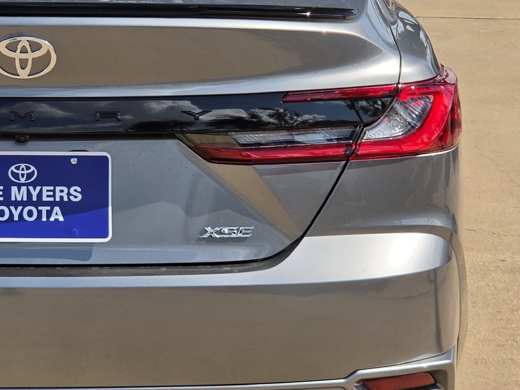 New 2026 Toyota Camry XSE FWD image 9