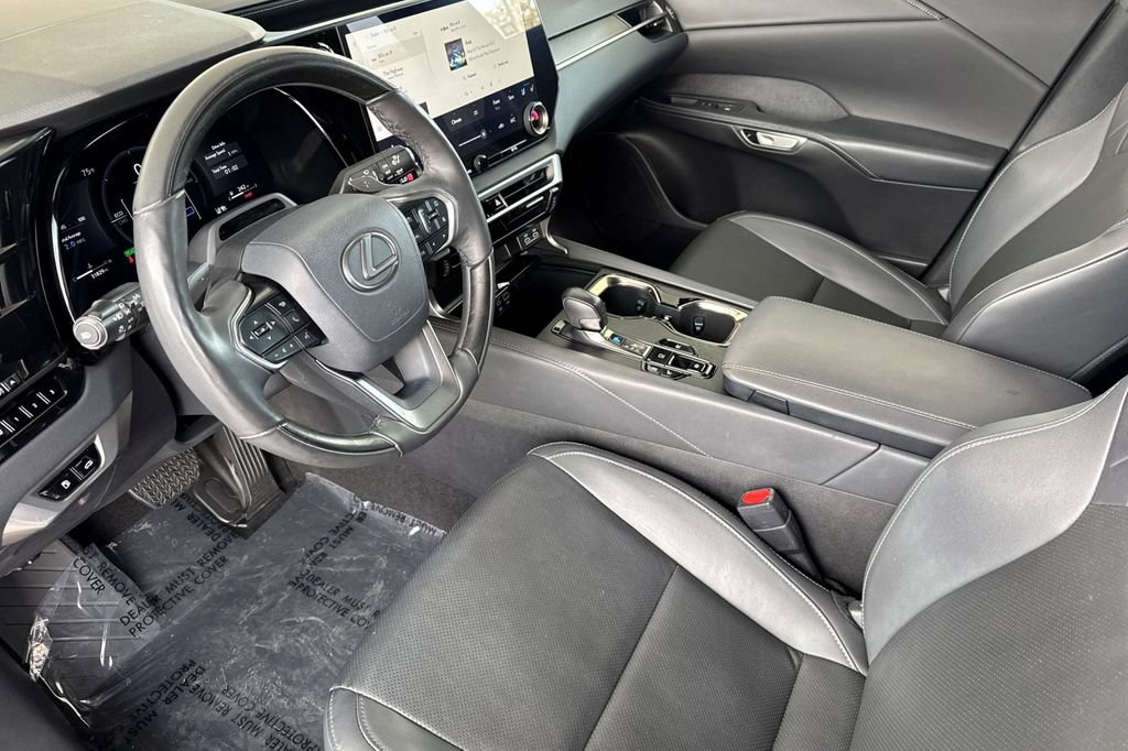 Used 2025 Lexus RX 350h w/ Convenience Package AWD/4WD image 12
