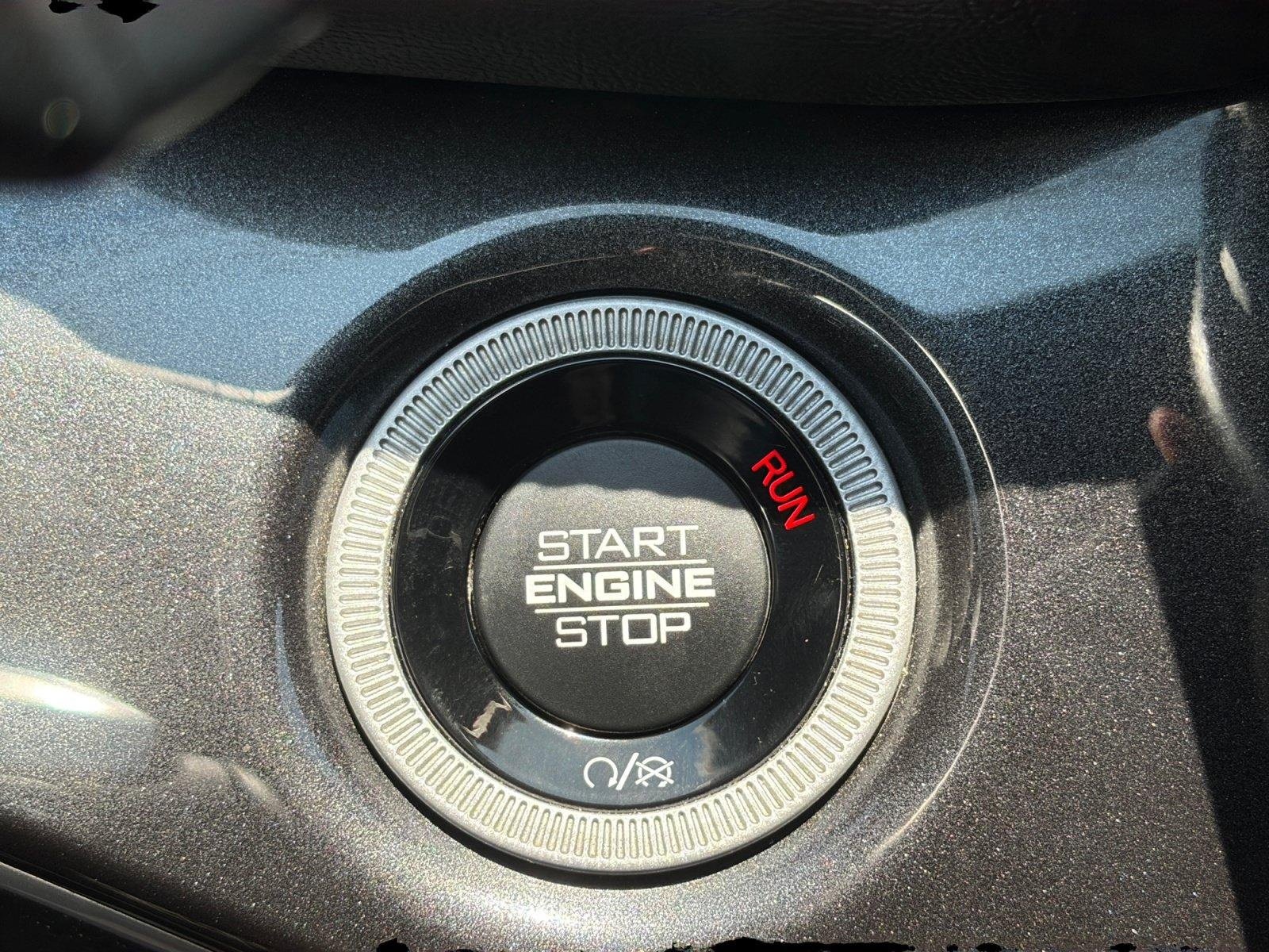 Used 2022 Jeep Grand Cherokee Altitude AWD/4WD image 22