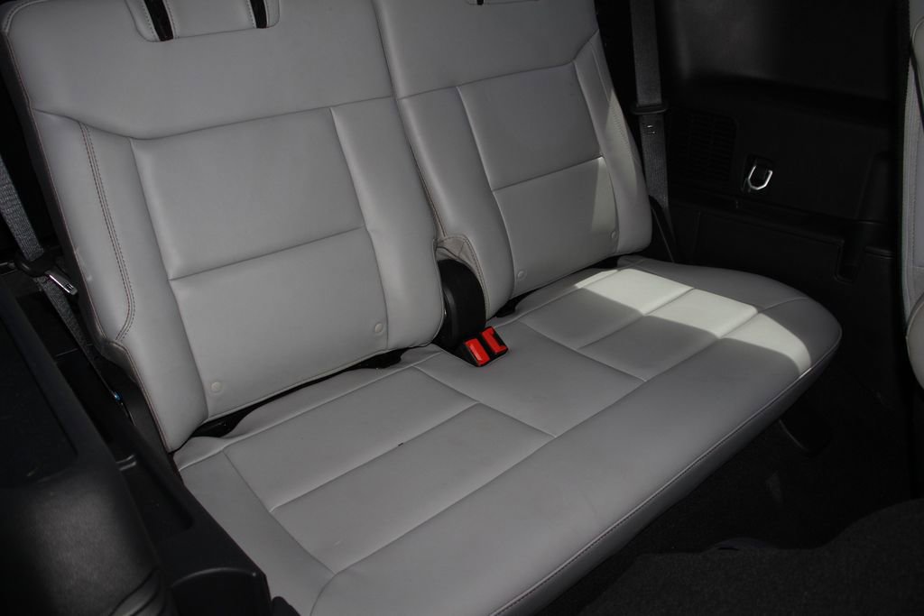 Certified 2025 Ford Explorer Active w/ Active Comfort Package RWD image 27