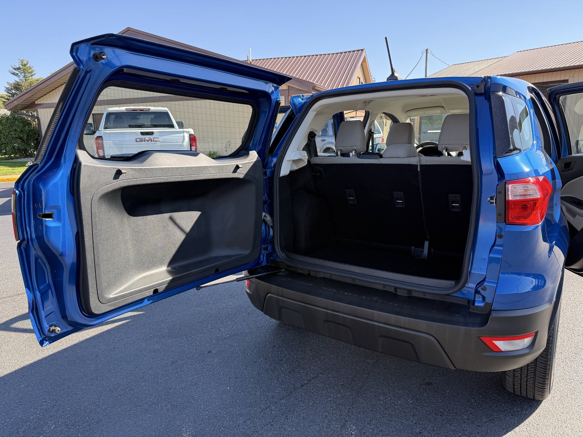 Used 2021 Ford EcoSport S AWD/4WD image 32