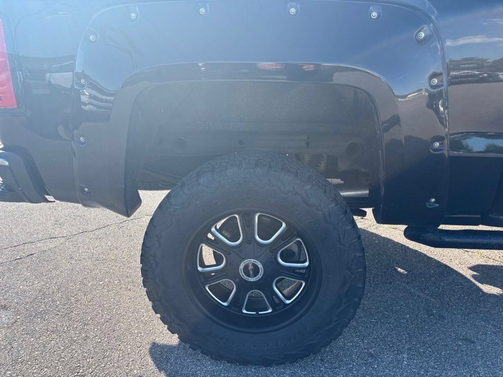 Used 2015 GMC Sierra 1500 SLE w/ SLE Value Package AWD/4WD image 9
