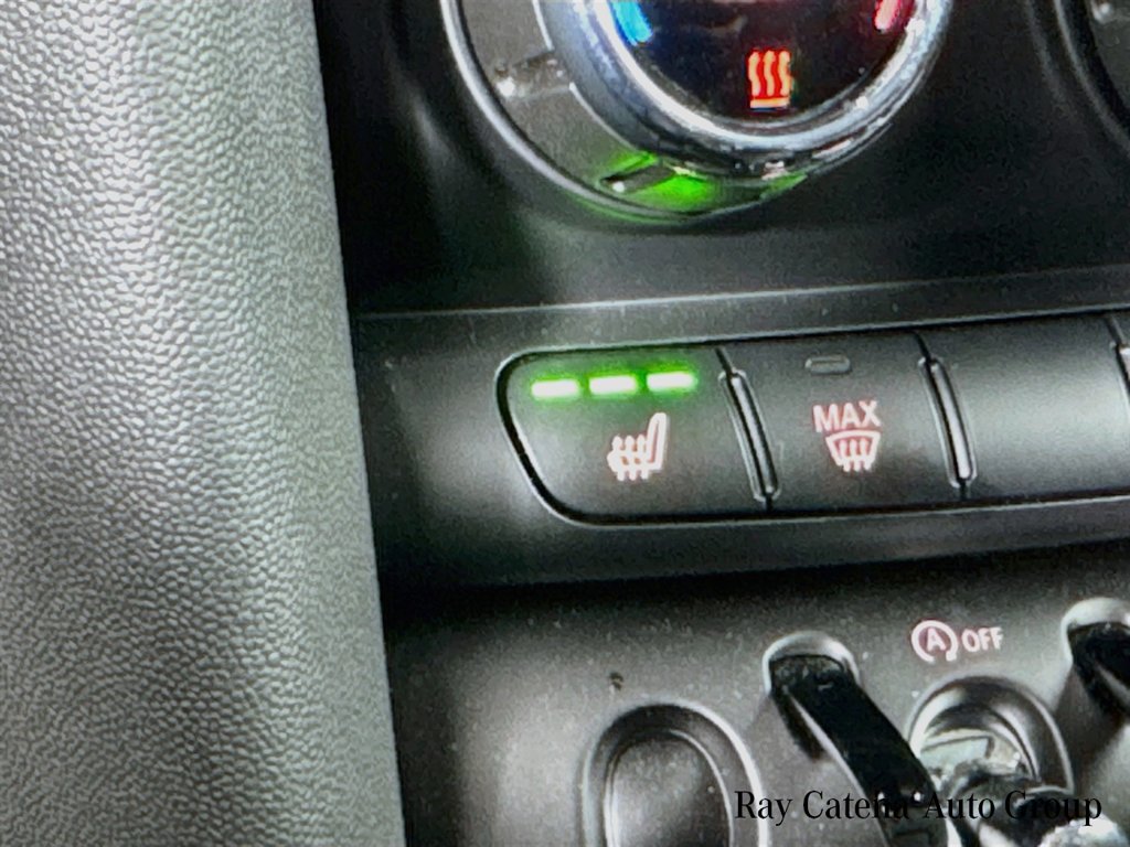 Used 2024 MINI Cooper 2-Door Hardtop FWD image 20