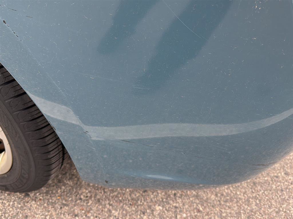 Used 2009 Pontiac Vibe w/ Preferred Package image 9