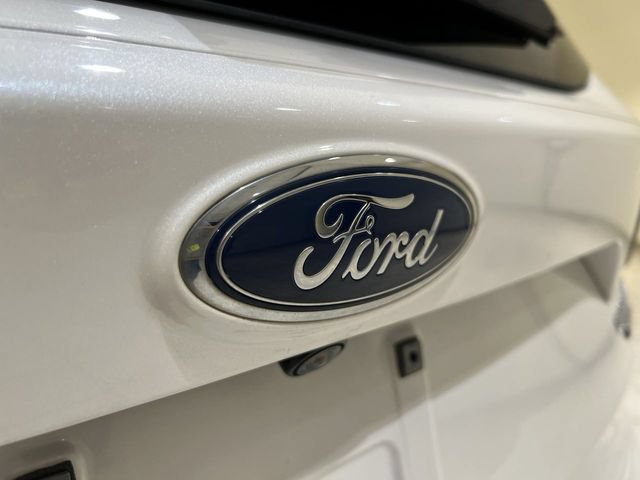 Used 2019 Ford Escape Titanium FWD image 28