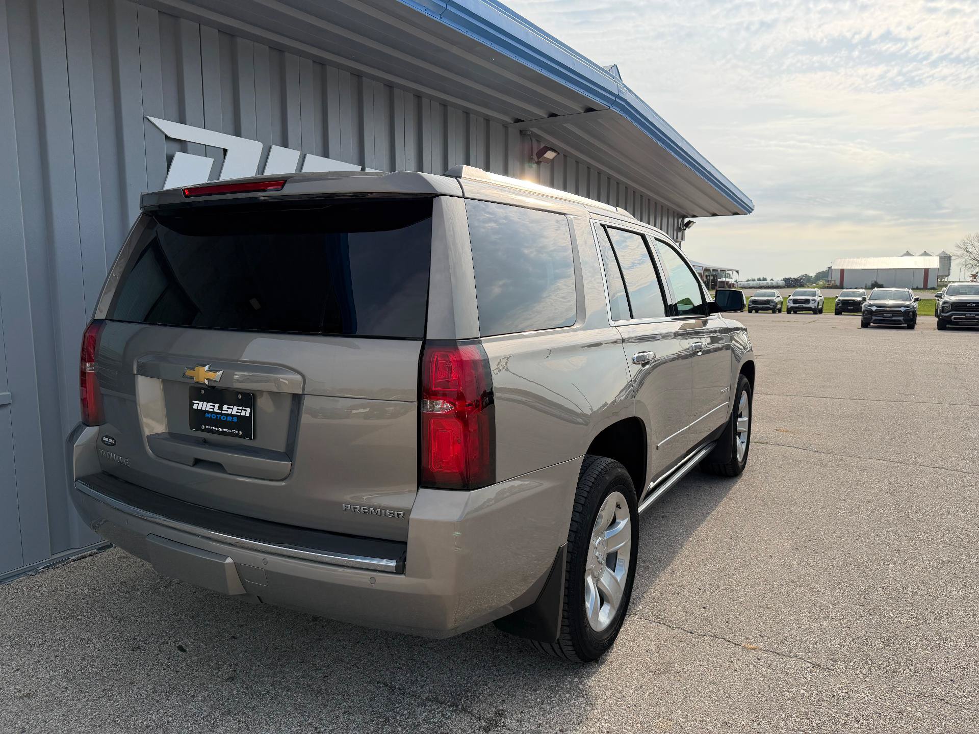 Used 2019 Chevrolet Tahoe Premier AWD/4WD image 6