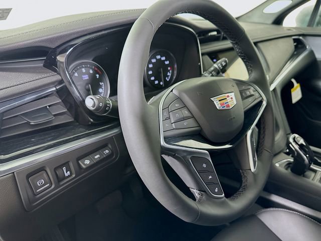 New 2026 Cadillac XT5 Premium Luxury image 6