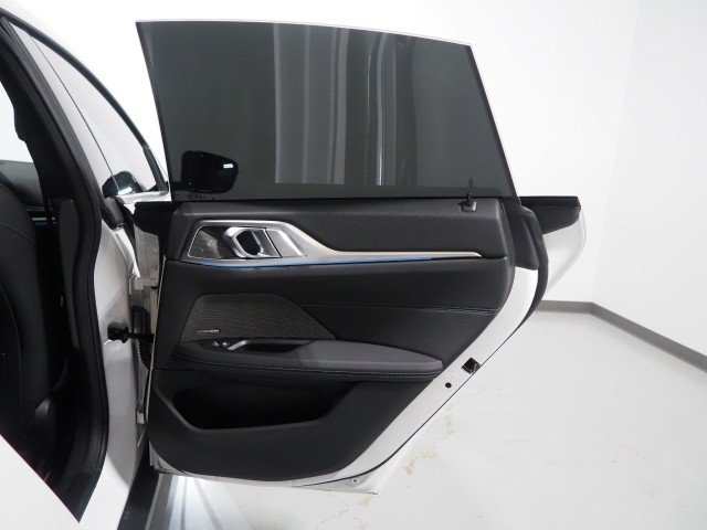 Used 2023 BMW i4 eDrive40 w/ Premium Package RWD image 69
