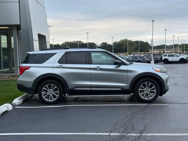Certified 2024 Ford Explorer XLT w/ Equipment Group 202A AWD/4WD image 6