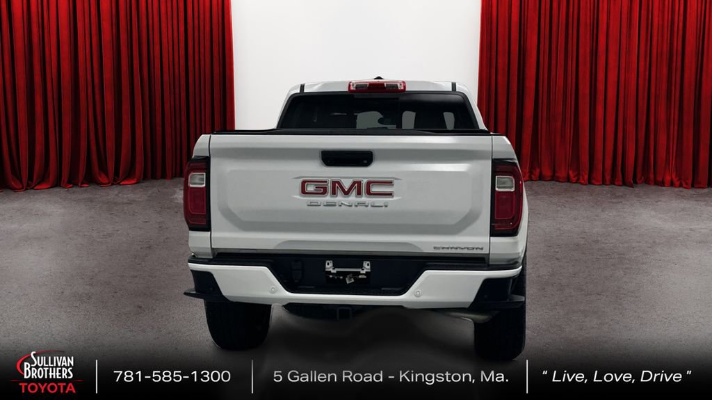 Used 2024 GMC Canyon Denali AWD/4WD image 6
