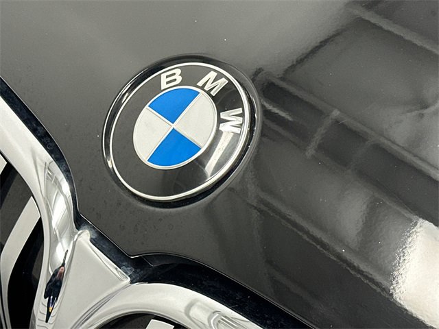 Used 2022 BMW 750i xDrive image 11