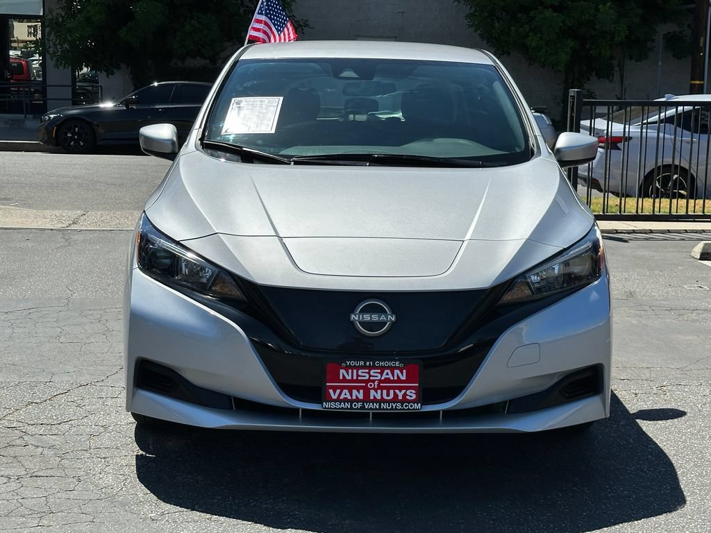 Used 2024 Nissan Leaf S FWD image 11