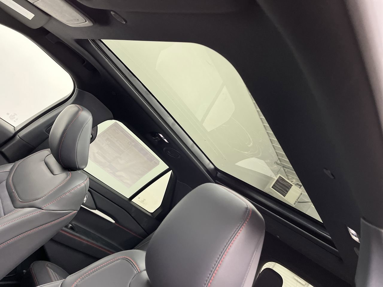 New 2026 Ford Explorer ST-Line AWD/4WD image 7