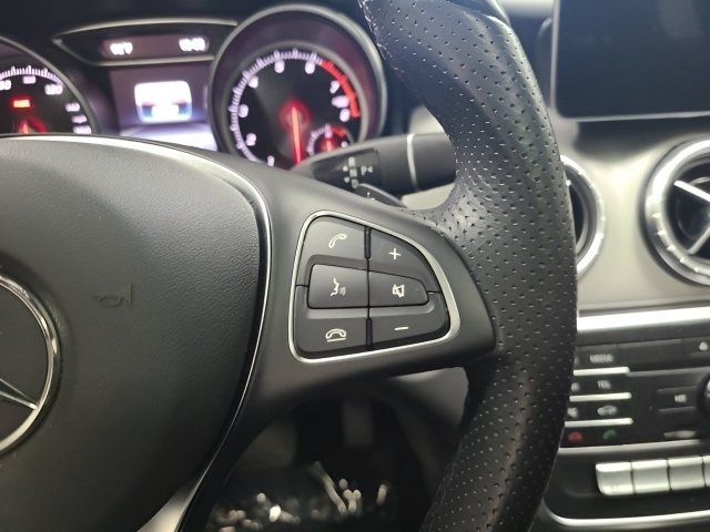 Used 2019 Mercedes-Benz CLA 250 4MATIC image 28