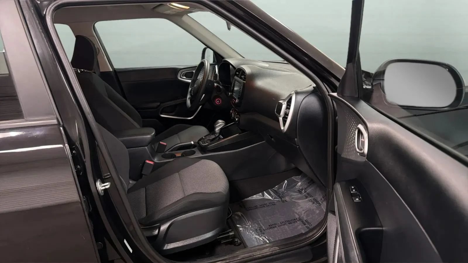 Used 2021 Kia Soul LX FWD image 21