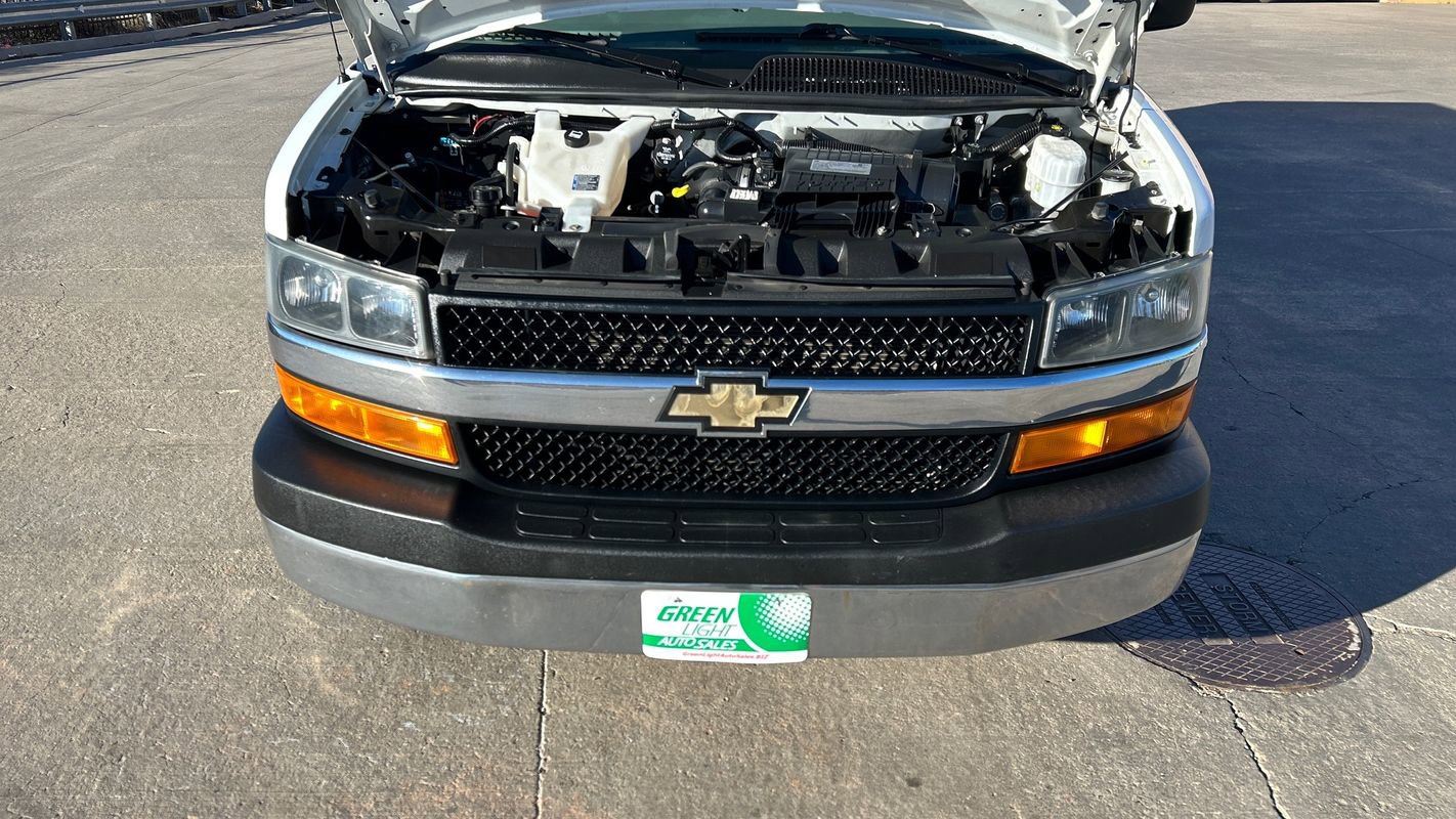Used 2019 Chevrolet Express 3500 w/ Power Convenience Package image 10