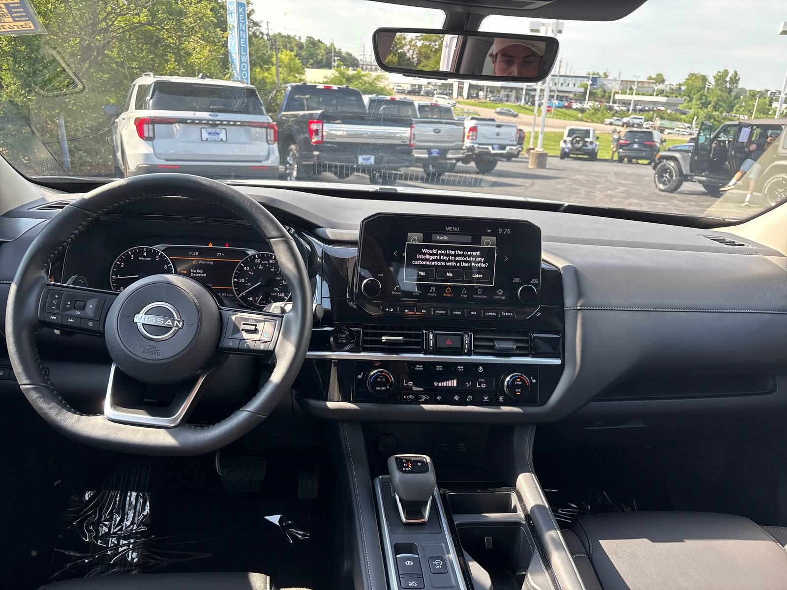 Used 2025 Nissan Pathfinder SL AWD/4WD image 26