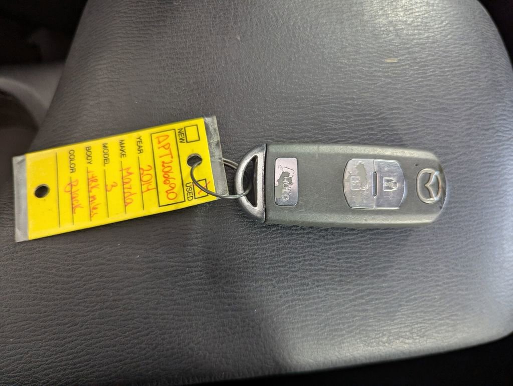 Used 2014 MAZDA MAZDA3 i Touring w/ Technology Package image 28