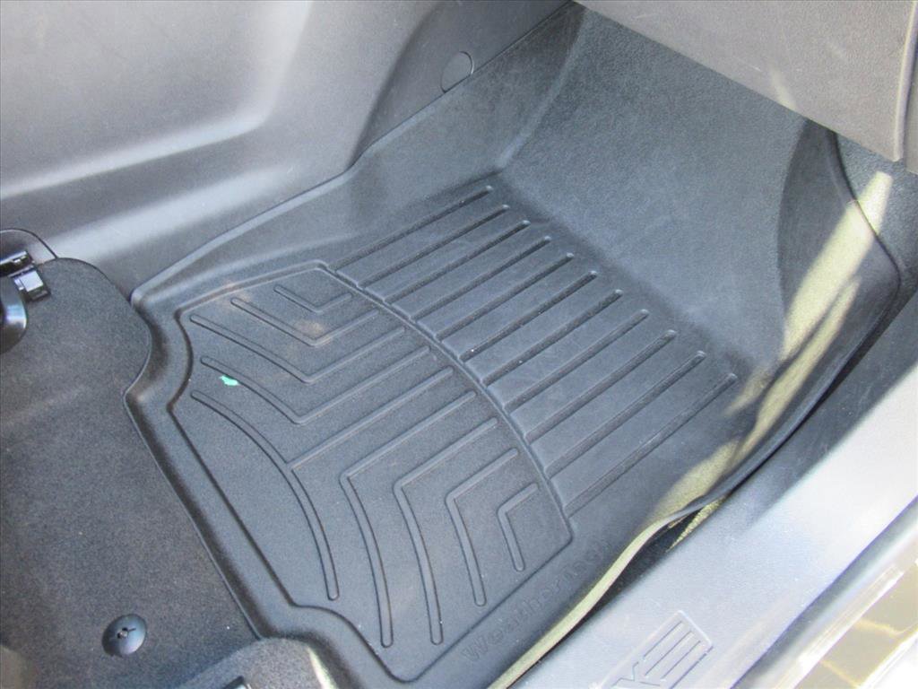 Used 2023 Chevrolet Equinox LT image 31