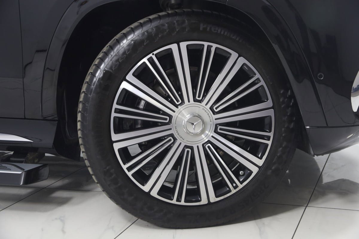Used 2022 Mercedes-Benz Maybach GLS 600 4MATIC image 23