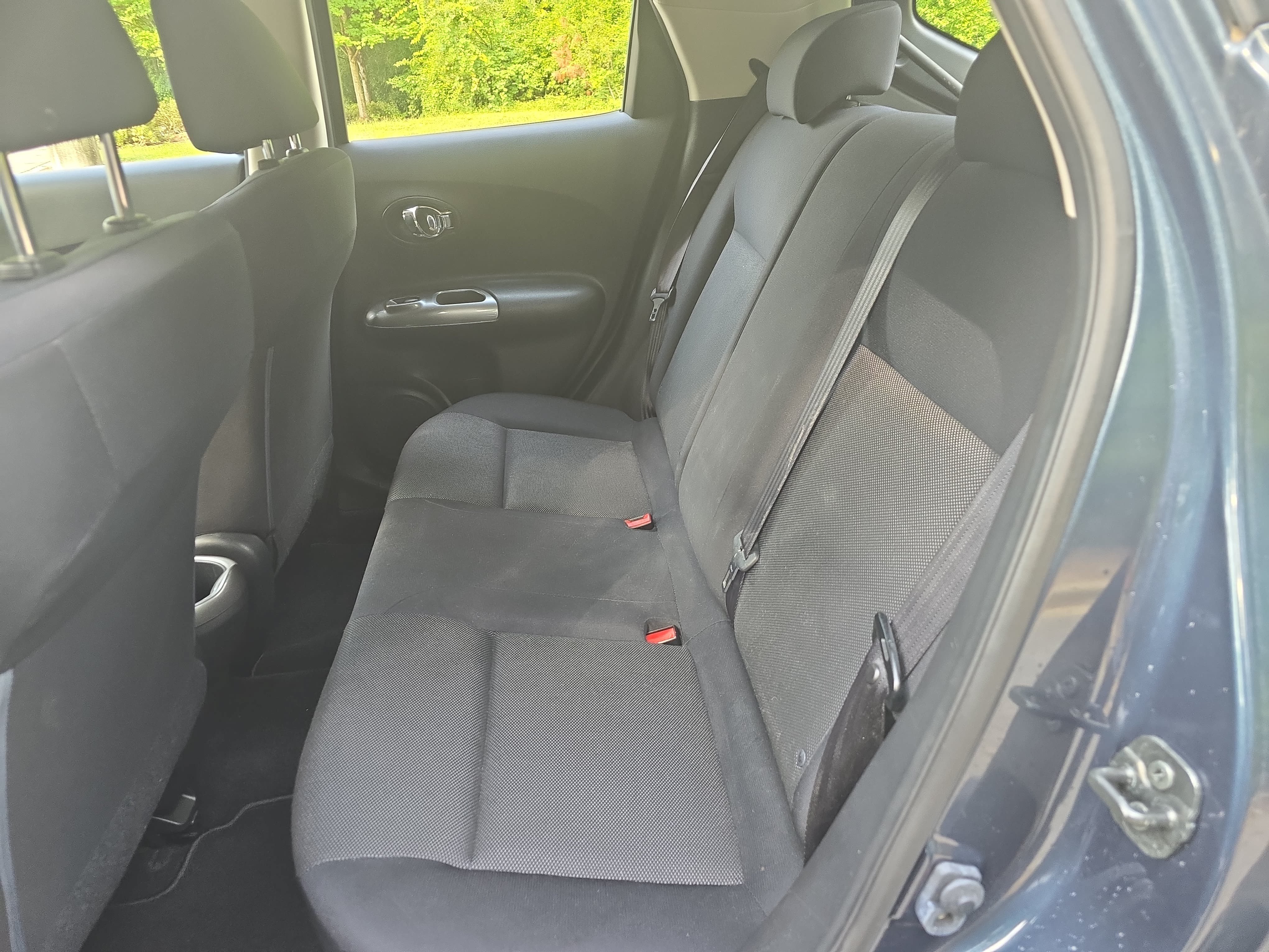 Used 2014 Nissan Juke S FWD image 15