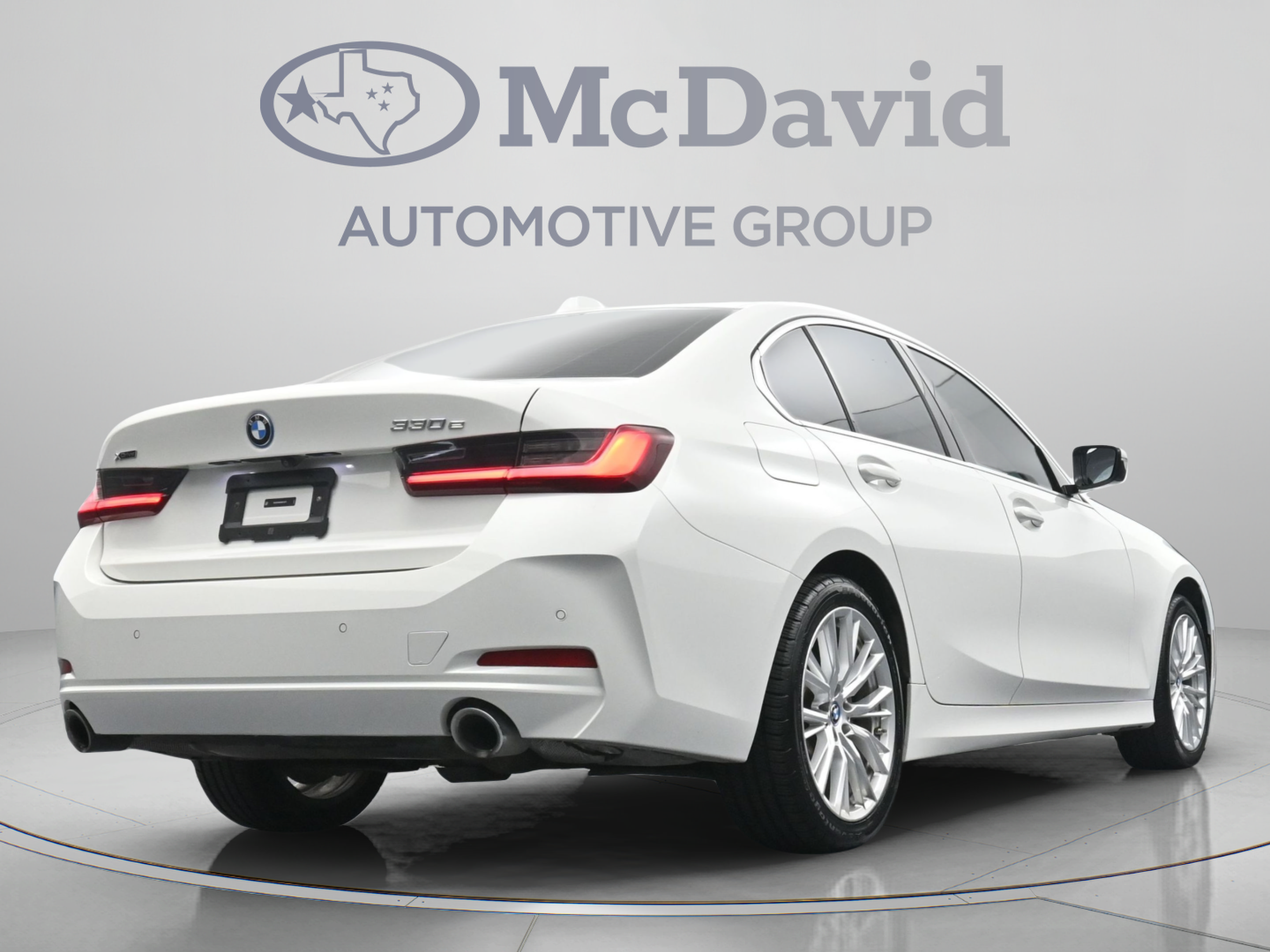 Used 2024 BMW 330e xDrive AWD/4WD image 31