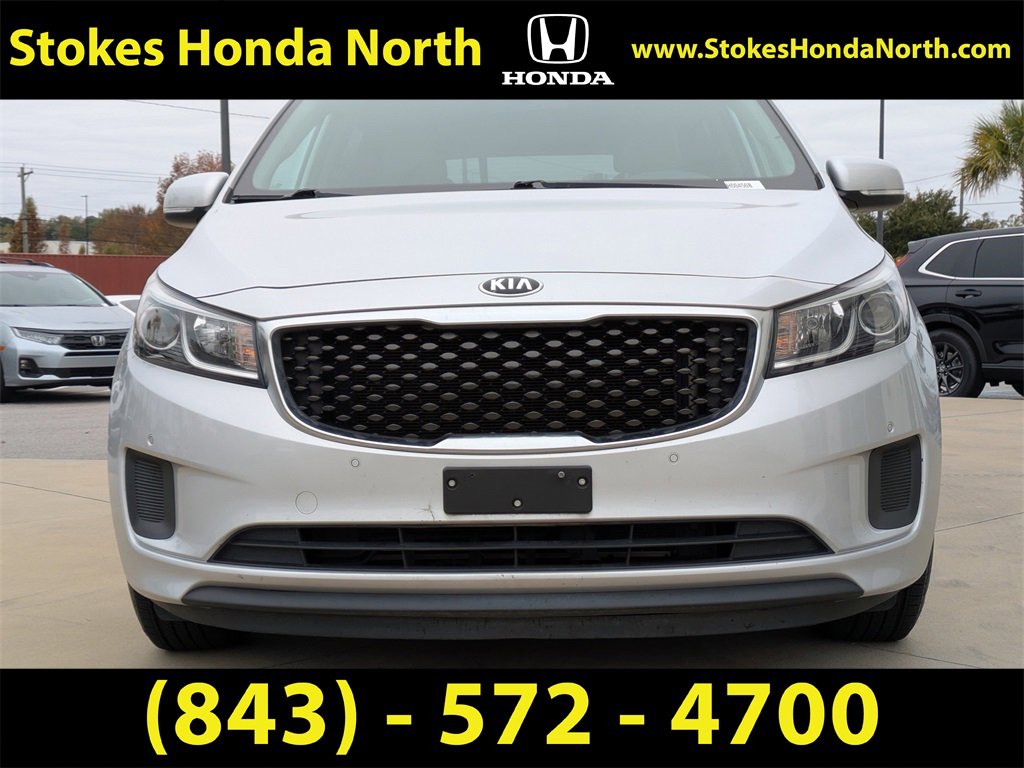 Used 2018 Kia Sedona LX w/ LX Essentials Premium Package image 9