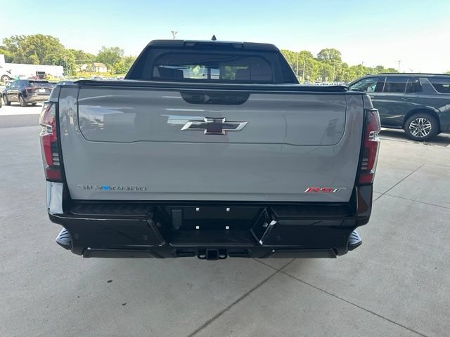 Used 2025 Chevrolet Silverado EV RST AWD/4WD image 9