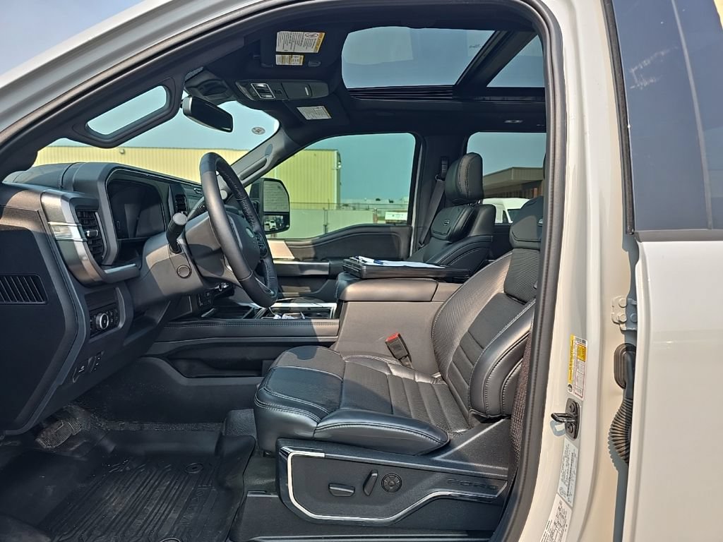 Used 2026 Ford F250 Platinum AWD/4WD image 11
