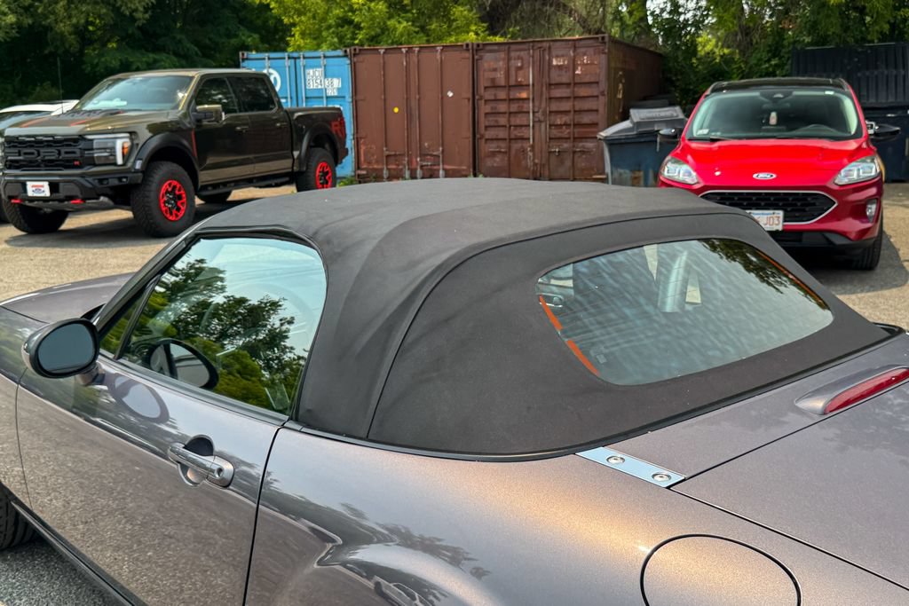 Used 2006 MAZDA MX-5 Miata Sport w/ Suspension Pkg RWD image 32