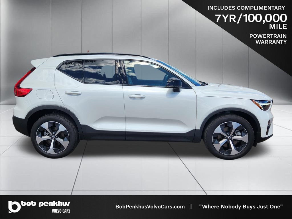 New 2026 Volvo XC40 B5 Plus w/ Protection Package Premier AWD/4WD image 24