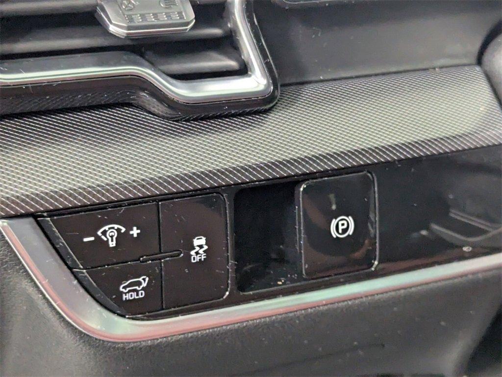 Used 2024 Kia Sportage SX image 12