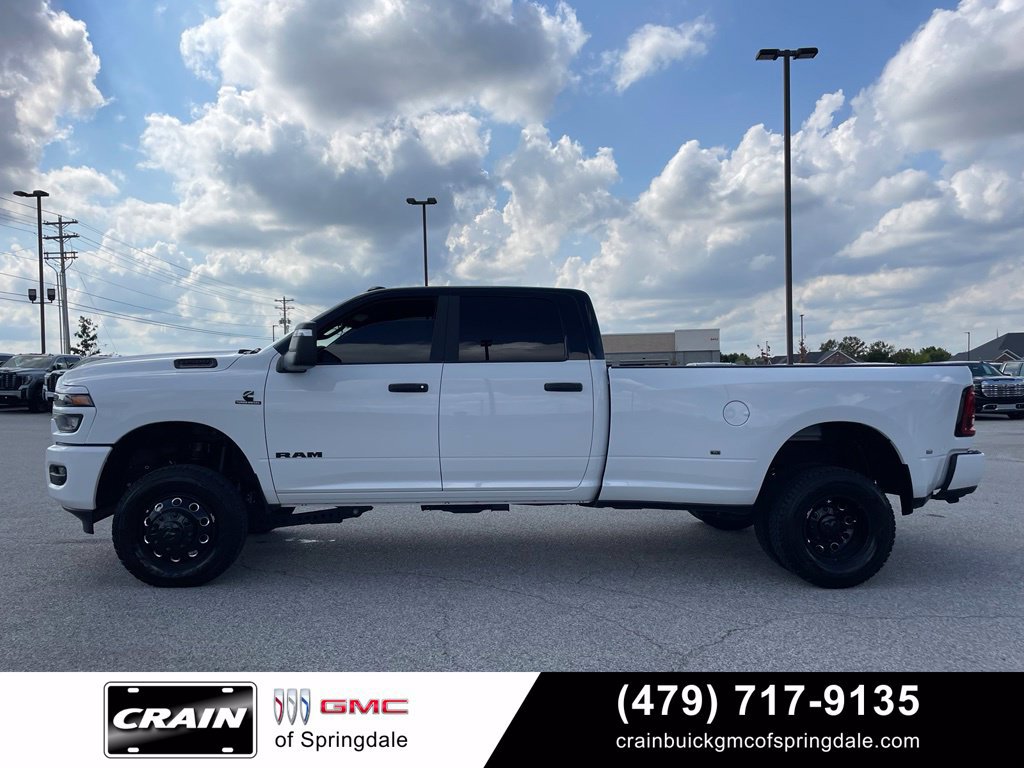 Used 2026 RAM 3500 Big Horn AWD/4WD image 4
