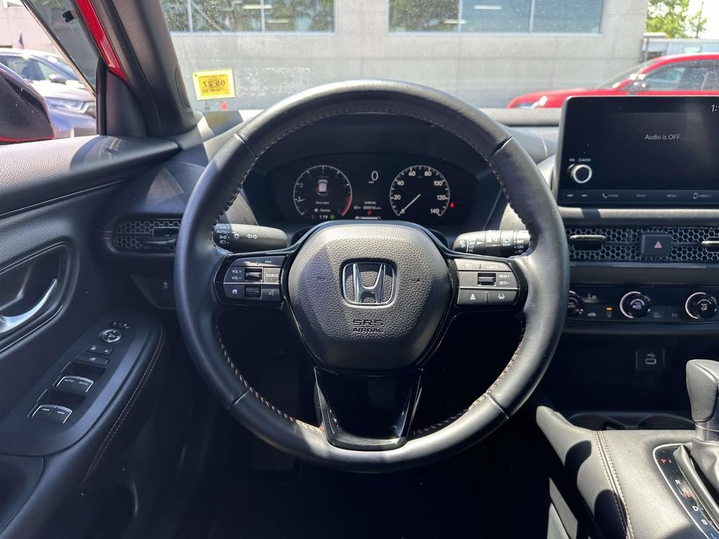 Used 2025 Honda HR-V Sport image 11