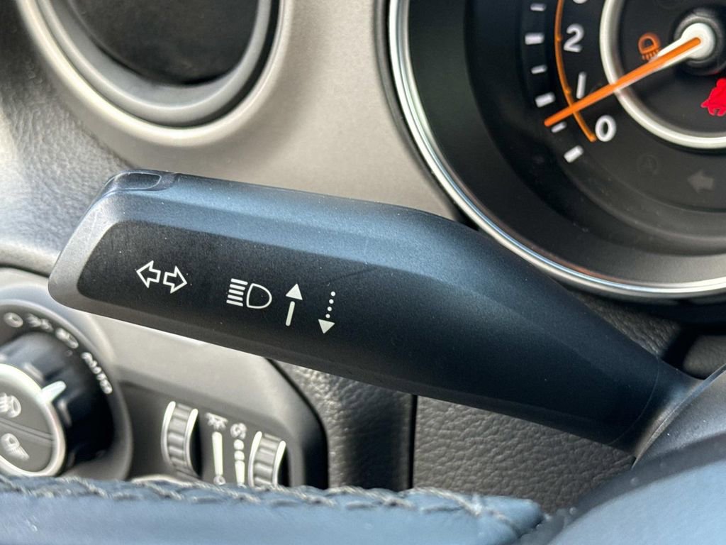 Used 2022 Jeep Gladiator Sport image 42