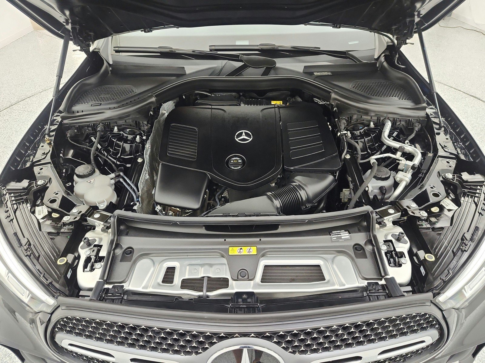 Used 2023 Mercedes-Benz GLC 300 image 16