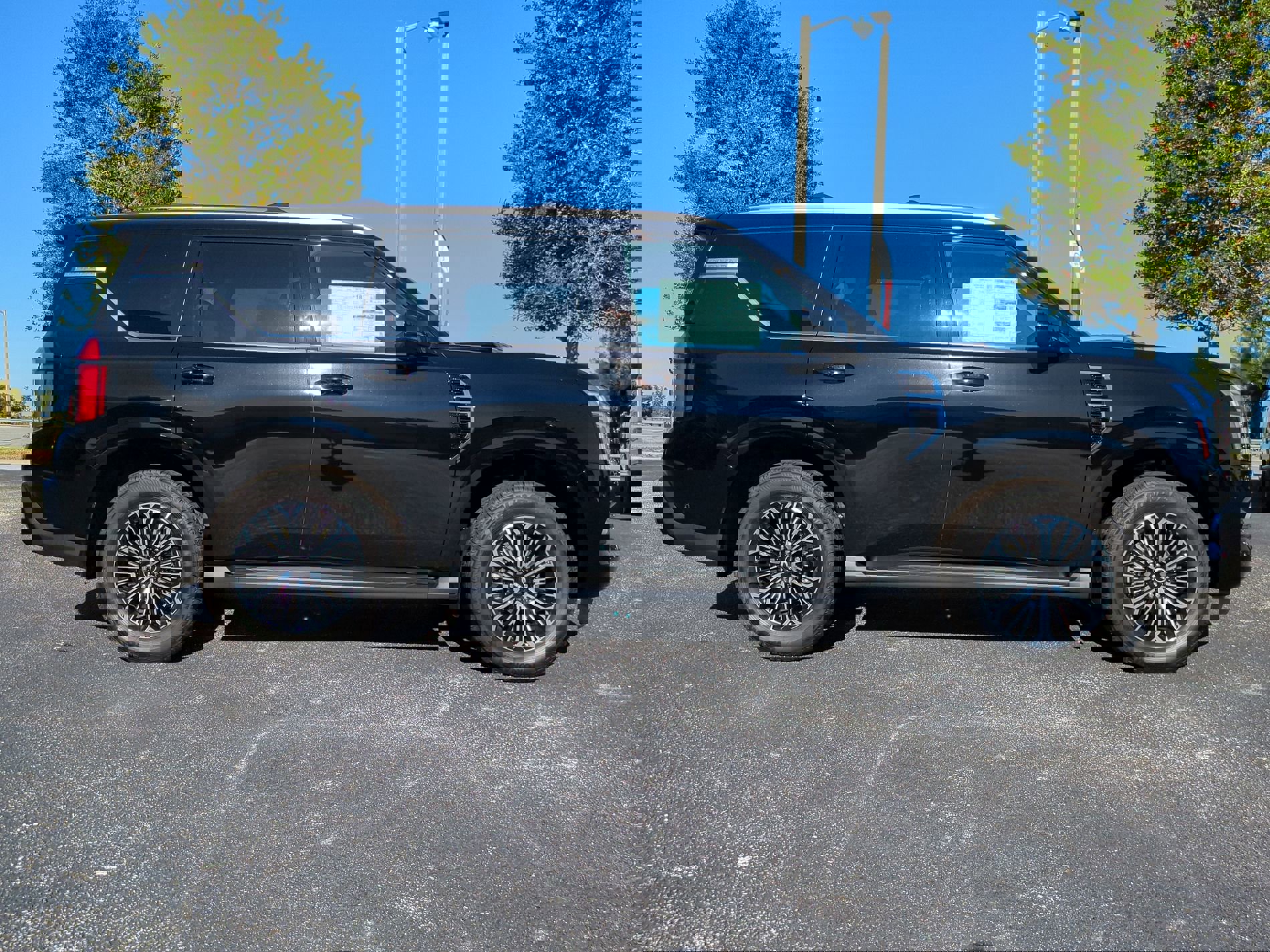 New 2026 Nissan Armada Platinum image 3