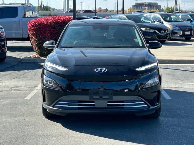 Used 2022 Hyundai Kona Limited w/ Cargo Package FWD image 10