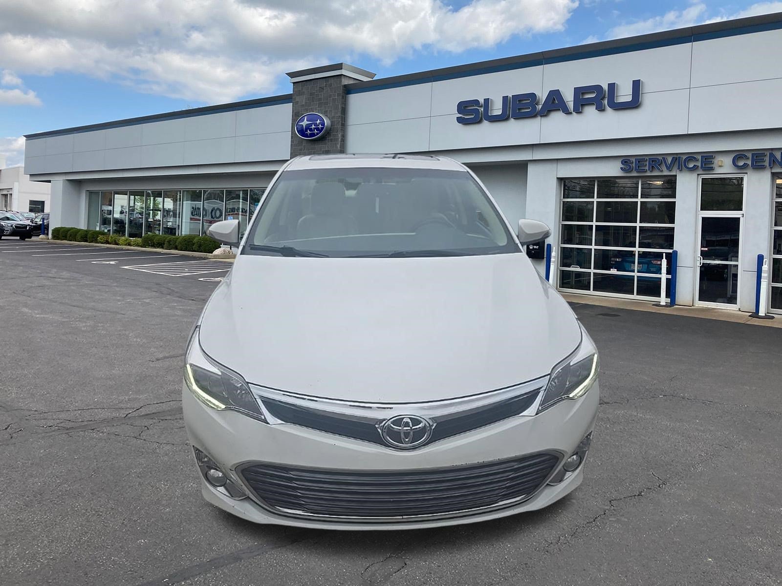 Used 2013 Toyota Avalon Limited FWD image 8