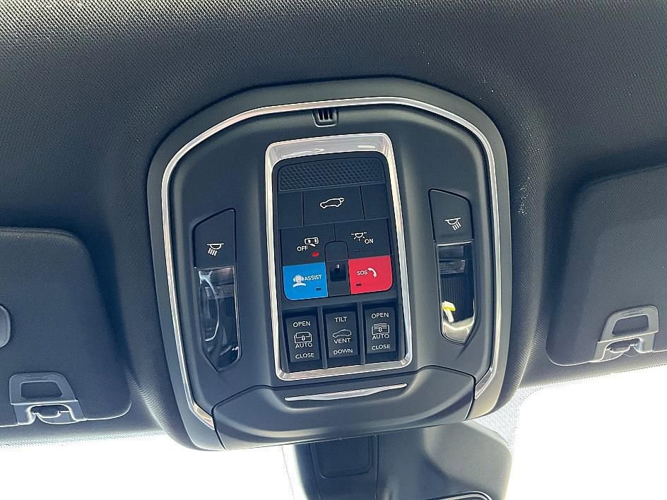 New 2026 Jeep Grand Cherokee Limited w/ Limited Altitude Package image 26