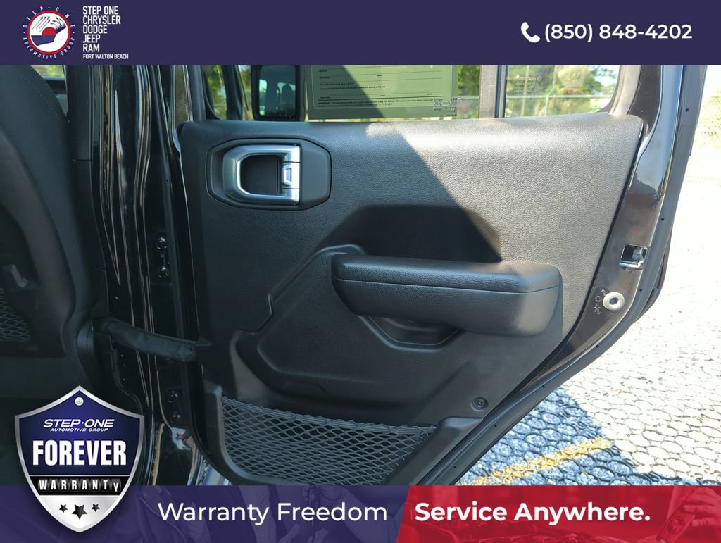 Used 2023 Jeep Wrangler Unlimited Rubicon 4xe w/ Safety Group AWD/4WD image 29