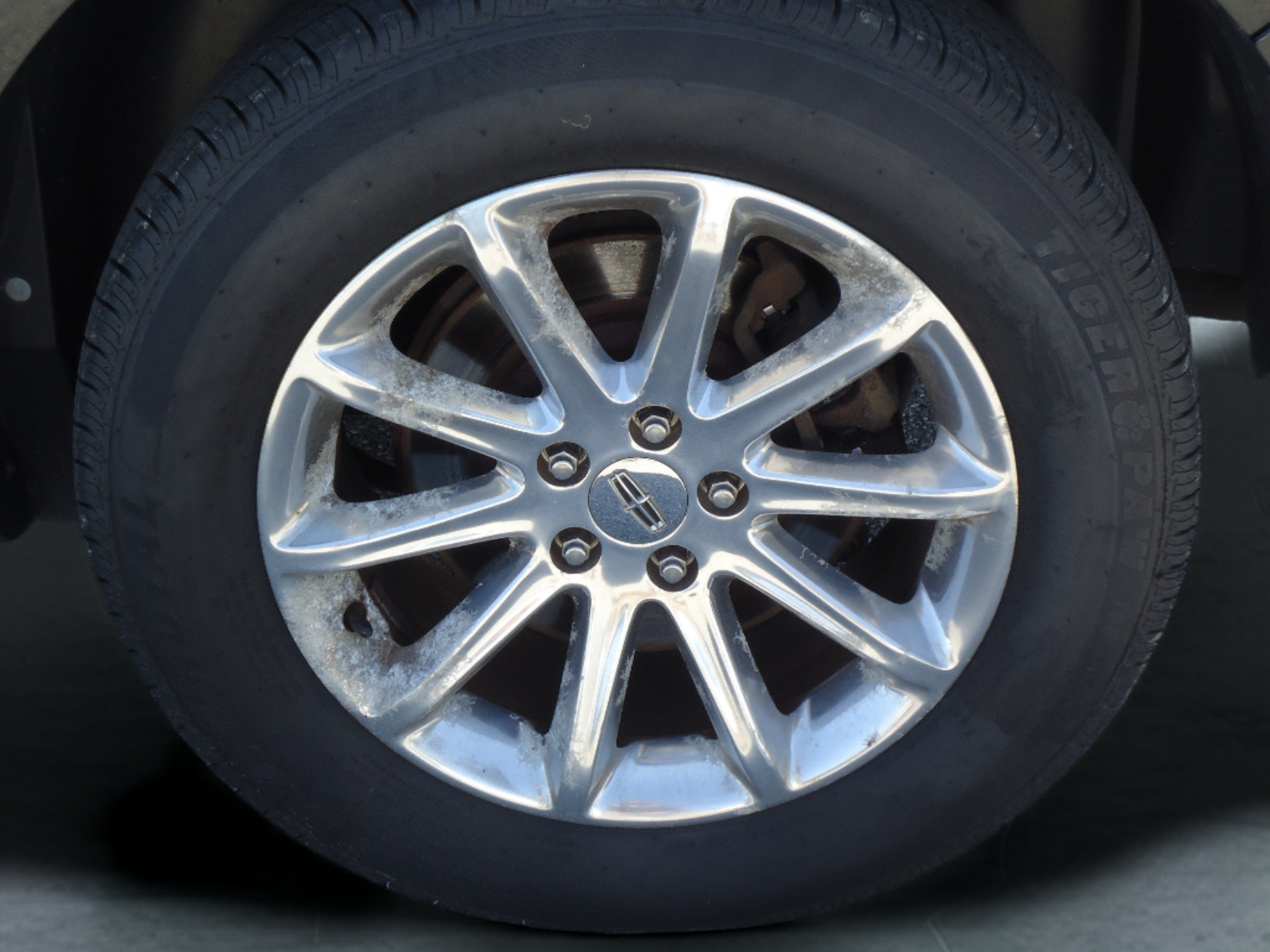 Used 2013 Lincoln MKX AWD image 9