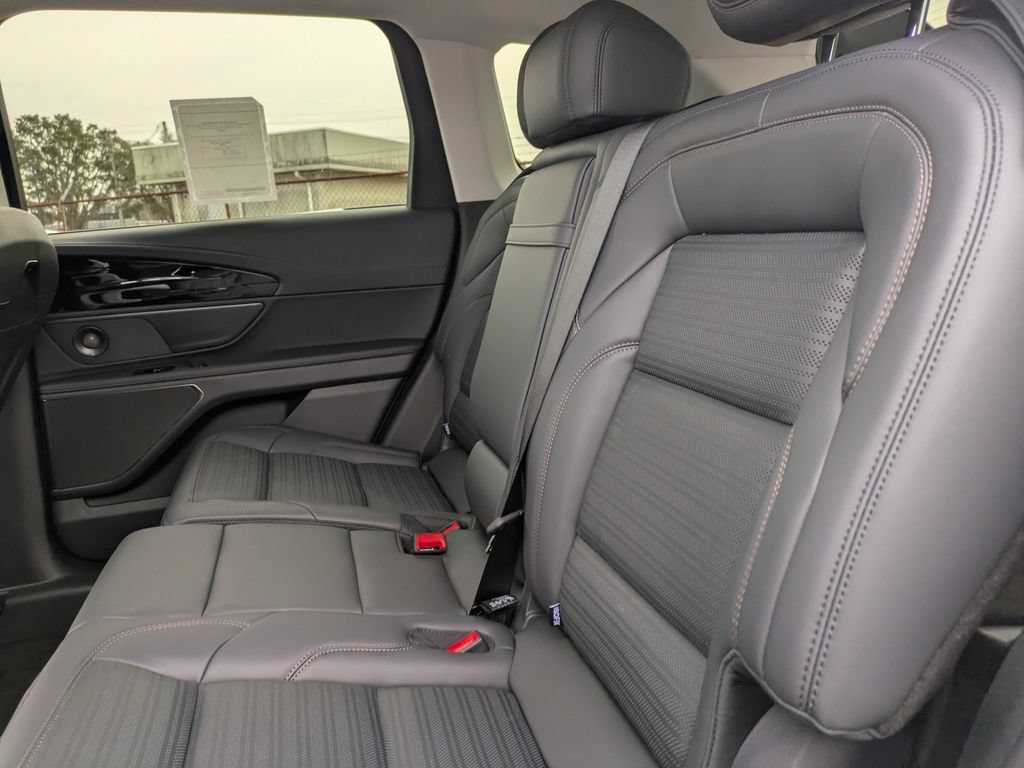 New 2026 Lincoln Nautilus Reserve AWD/4WD image 14