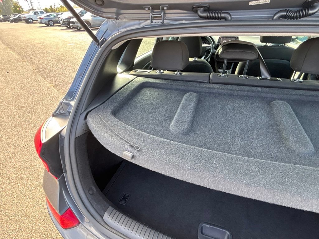Used 2019 Hyundai Elantra GT FWD image 37