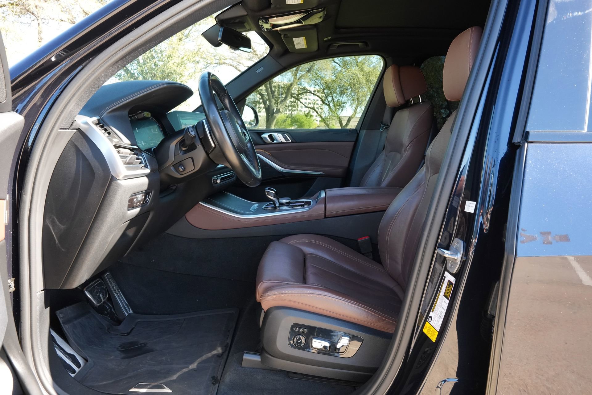 Used 2022 BMW X5 sDrive40i w/ M Sport Package RWD image 18